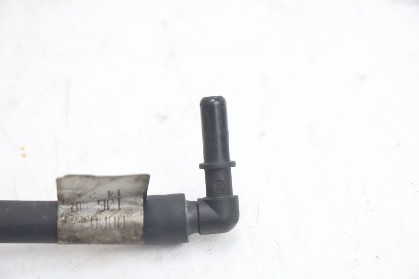 photo de INJECTOR HOSE GILERA GP 800 (2007 - 2013) - Technical close-up
