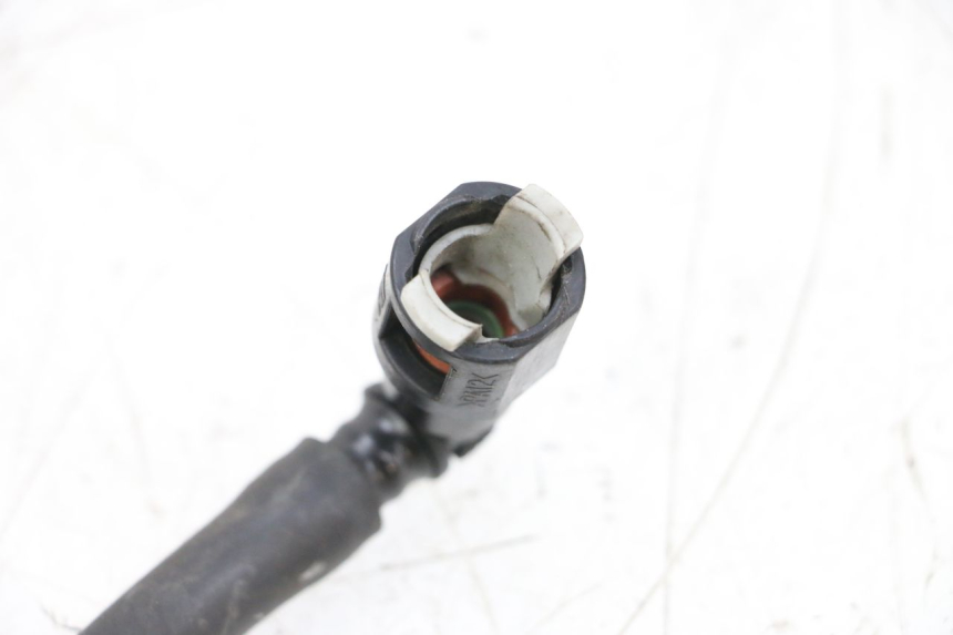 photo de INJECTOR HOSE SUZUKI GSXR GSX-R 1000 (2003 - 2004) - Alternative perspective