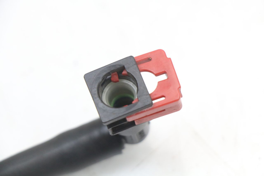 photo de INJECTOR HOSE KAWASAKI NINJA 400 (2018 - 2023) - Fixing points details
