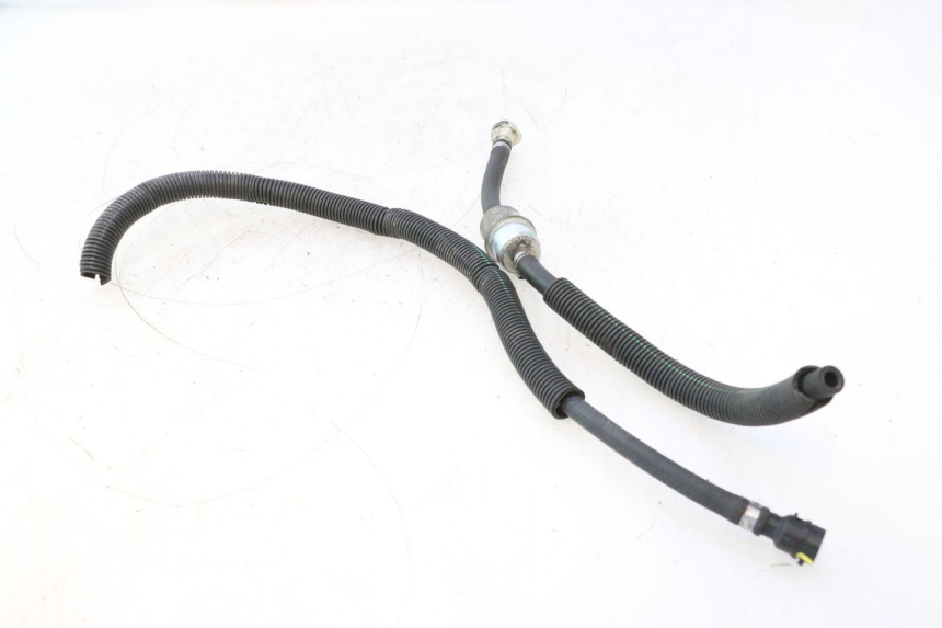 photo de INJECTOR HOSE CAN-AM SPYDER RS 1000 (2008 - 2012) - Technical close-up
