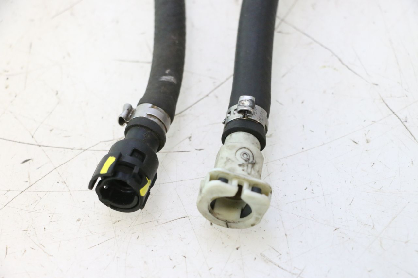 photo de INJECTOR HOSE CAN-AM SPYDER RS 1000 (2008 - 2012) - Fixing points details