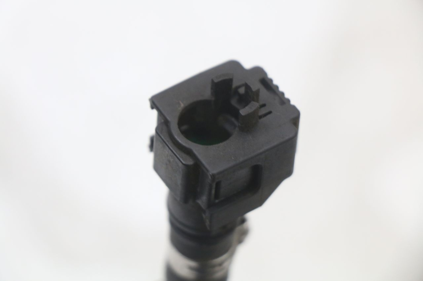 photo de INJECTOR HOSE SUZUKI BURGMAN 125 (2018 - 2021) - Technical close-up