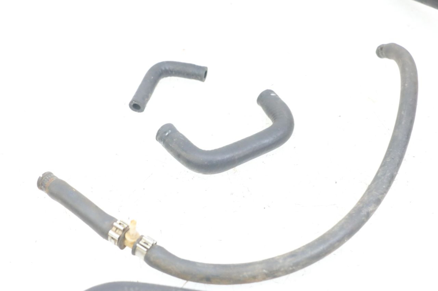 photo de RADIATOR HOSE YAMAHA AEROX 2T 50 (2013 - 2017) - Fixing points details