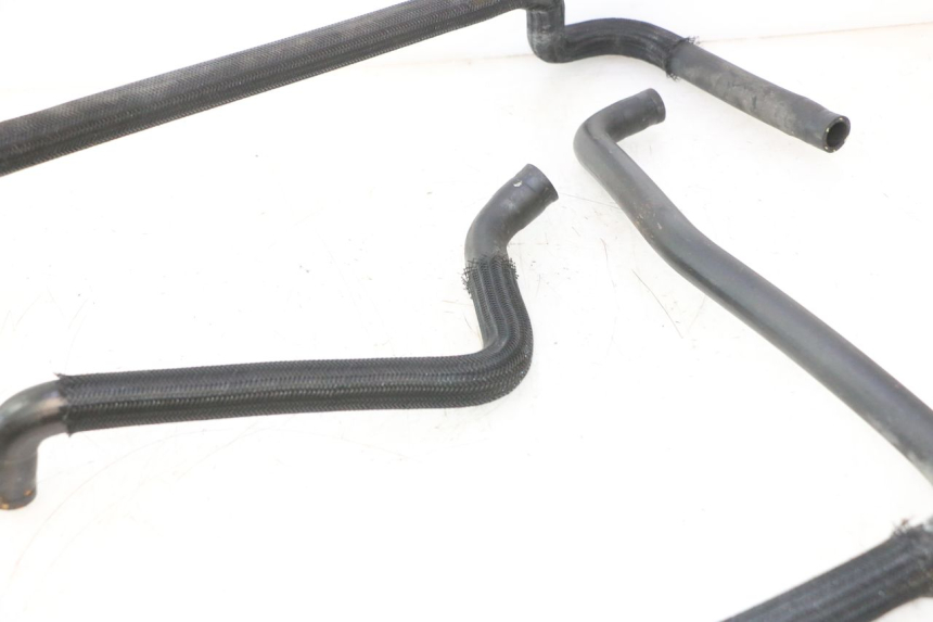 photo de RADIATOR HOSE SUZUKI BURGMAN 125 (2007 - 2014) - Technical close-up