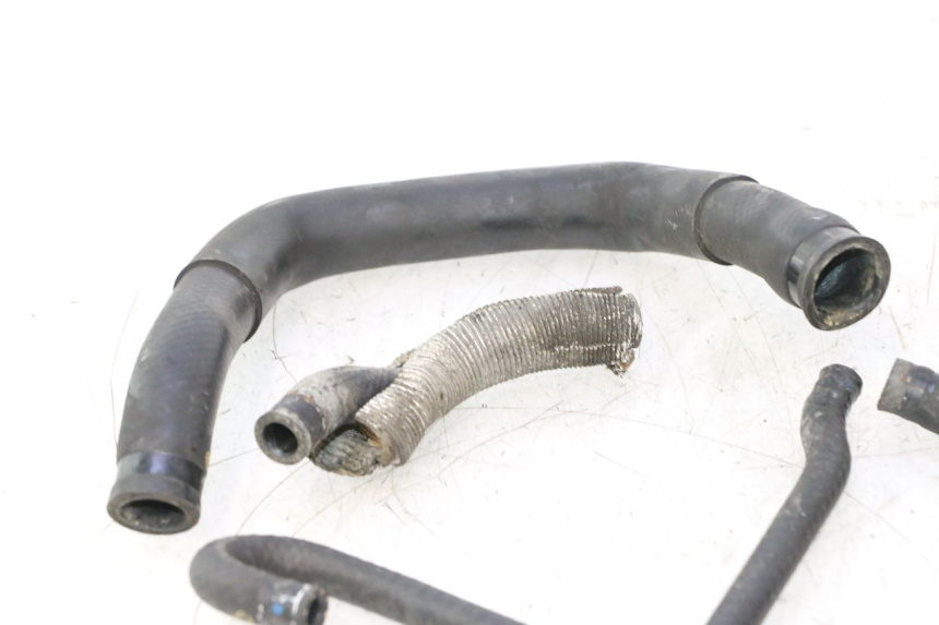 photo de RADIATOR HOSE SUZUKI BURGMAN EXECUTIVE ABS 650 (2006 - 2012) - Alternative perspective