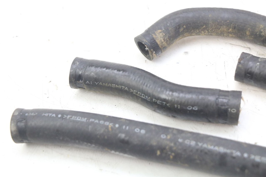 photo de RADIATOR HOSE HONDA CRF 250 (2010 - 2013) - Zoom on usage condition