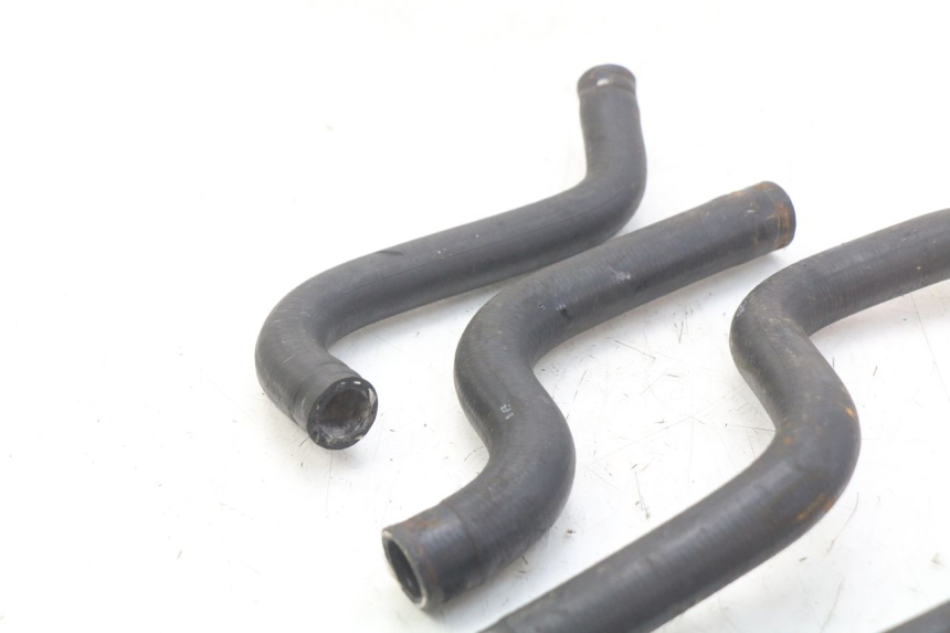 photo de RADIATOR HOSE HONDA FES PANTHEON 2T 125 (1998 - 2002) - Alternative perspective
