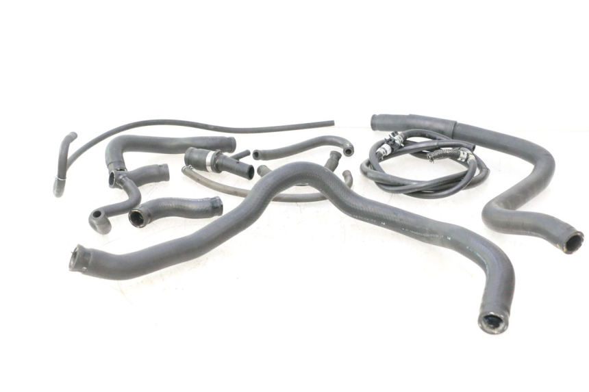 photo de RADIATOR HOSE HONDA FJS SILVER WING SILVERWING 400 (2005 - 2008) - Alternative perspective