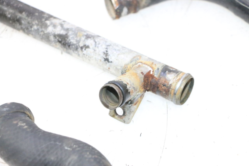 photo de RADIATOR HOSE KAWASAKI GPX F ZX750F 750 (1986 - 1990) - Fixing points details