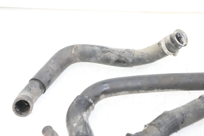 photo de RADIATOR HOSE SUZUKI GSR 750 (2011 - 2017) - Zoom on usage condition