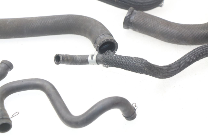 photo de RADIATOR HOSE SUZUKI GSX-R GSXR 750 (2011 - 2016) - Zoom on usage condition