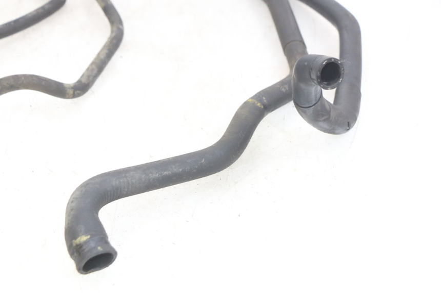 photo de RADIATOR HOSE PIAGGIO MP3 LT 400 (2007 - 2012) - Alternative perspective