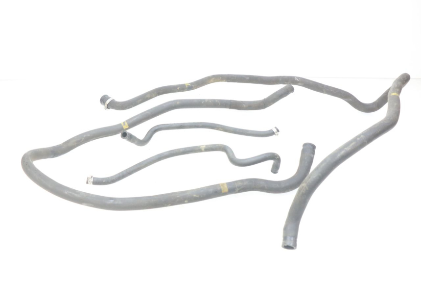 photo de RADIATOR HOSE PIAGGIO MP3 500 (2011 - 2015) - Alternative perspective