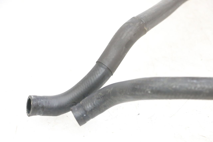 photo de RADIATOR HOSE PIAGGIO MP3 500 (2016 - 2018) - Alternative perspective