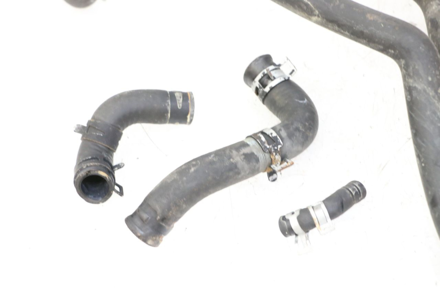 photo de RADIATOR HOSE PEUGEOT SPEEDFIGHT 3 LC 2T 50 (2009 - 2015) - Zoom on usage condition