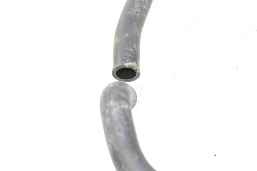 photo de RADIATOR HOSE PEUGEOT SPEEDFIGHT LC 50 (1996 - 2002) - Fixing points details