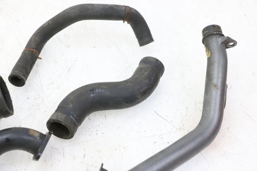 photo de RADIATOR HOSE TRIUMPH SPRINT 900 (1995 - 1998) - Surface and material condition