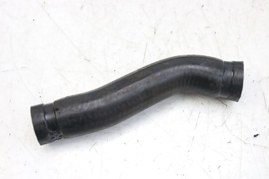 photo de RADIATOR HOSE TRIUMPH SPRINT ST 955 (1999 - 2001) - Zoom on usage condition