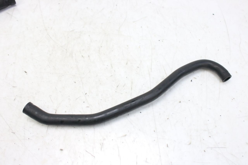 photo de RADIATOR HOSE TRIUMPH SPRINT ST 955 (1999 - 2001) - Technical close-up