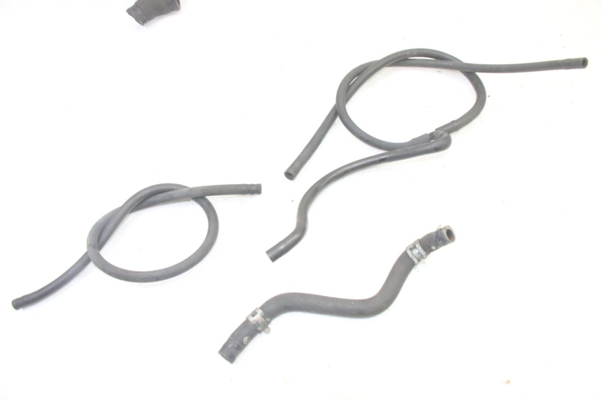 photo de RADIATOR HOSE SUZUKI SV S 650 (2003 - 2009) - Zoom on usage condition