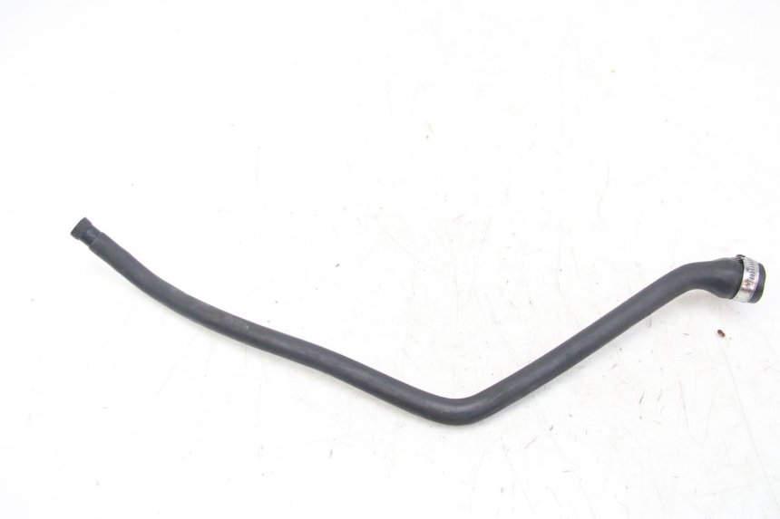 photo de RADIATOR HOSE YAMAHA XMAX X-MAX 125 (2006 - 2009) - Surface and material condition