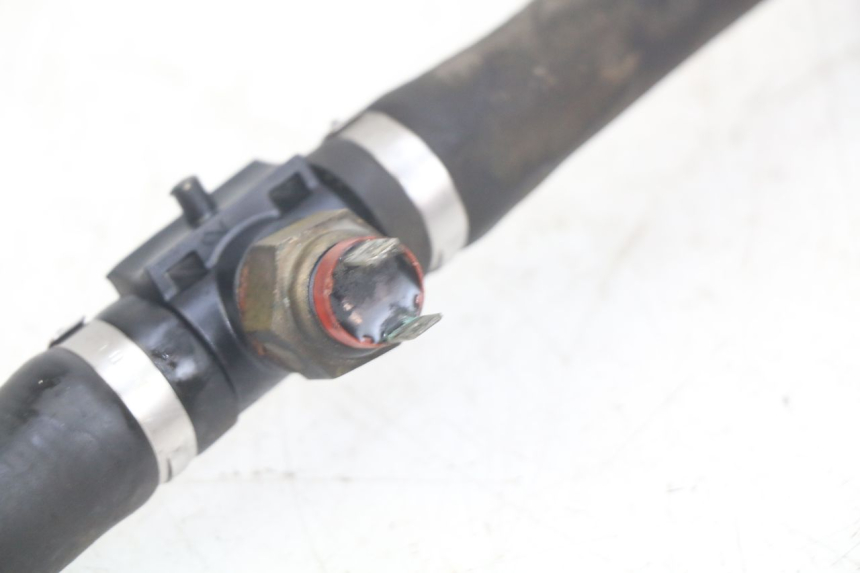 photo de RADIATOR HOSE PIAGGIO XEVO - X EVO 125 (2007 - 2017) - Zoom on usage condition