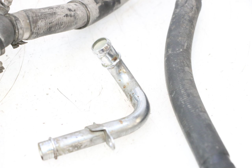 photo de RADIATOR HOSE HONDA XRV AFRICA TWIN 750 (1990 - 1992) - Distinctive features
