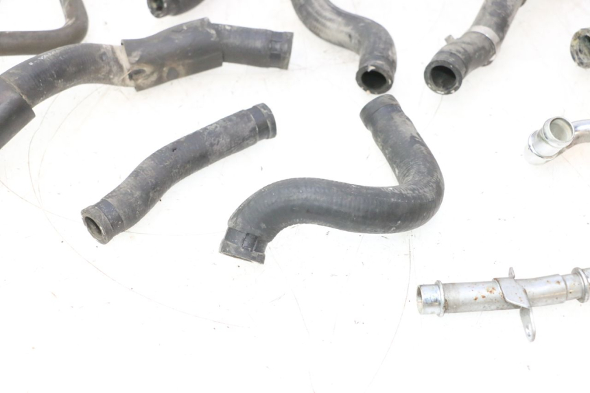 photo de RADIATOR HOSE HONDA XRV AFRICA TWIN 750 (1990 - 1992) - Zoom on usage condition