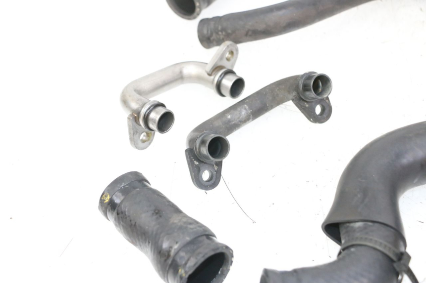 photo de RADIATOR HOSE YAMAHA FZ1 FAZER 1000 (2007 - 2009) - Checked used part