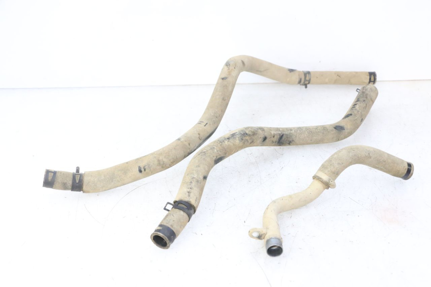 photo de RADIATOR HOSE YAMAHA YFM GRIZZLY 550 (2008 - 2015) - Alternative perspective