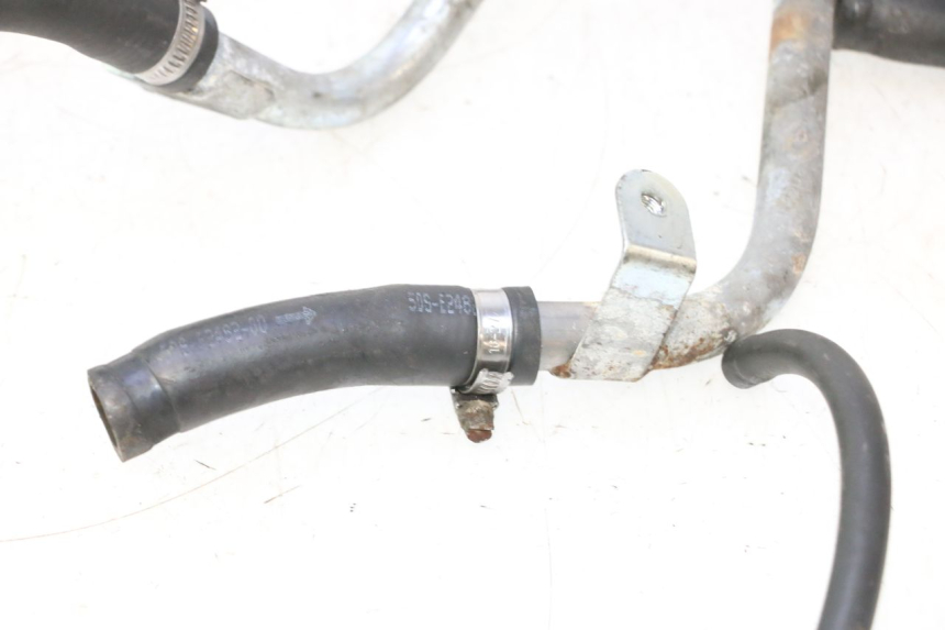 photo de RADIATOR HOSE YAMAHA YP MAJESTY 125 (1998 - 2001) - Surface and material condition