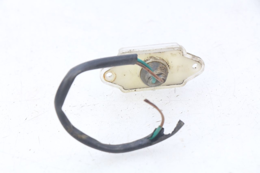 photo de LICENSE PLATE LIGHT KYMCO AGILITY RS 2T 50 (2009 - 2013) - Zoom on usage condition