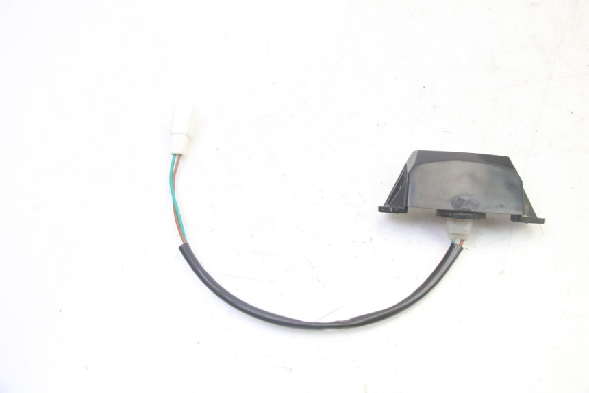 photo de NUMBER PLATE LIGHTING MOTRON BREEZY 4T 50 (2021 - 2025) - Alternative perspective