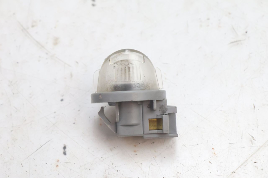 photo de LICENSE PLATE LIGHT SUZUKI BURGMAN 125 (2007 - 2014) - Main view