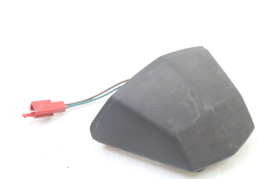 photo de NUMBER PLATE LIGHTING KYMCO DINK STREET 125 (2009 - 2014) - Alternative perspective