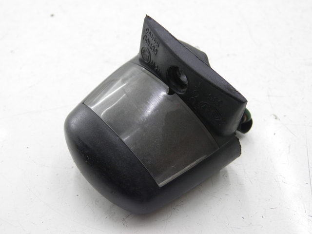 photo de NUMBER PLATE LIGHTING HONDA FES PANTHEON 125 (2003 - 2007) - Main view