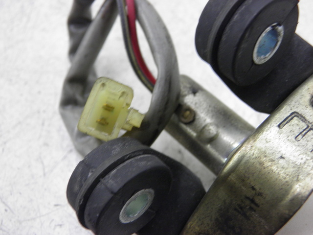 photo de NUMBER PLATE LIGHTING KAWASAKI ZZR 600 (1995 - 2004) - Zoom on usage condition