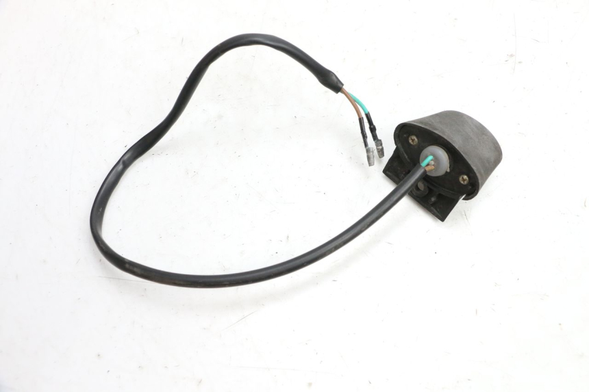 photo de LICENSE PLATE LIGHT PEUGEOT KISBEE 4T 50 (2018 - 2022) - Zoom on usage condition