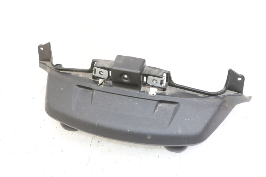 photo de NUMBER PLATE LIGHTING PIAGGIO MP3 HPE 350 (2018 - 2020) - Zoom on usage condition