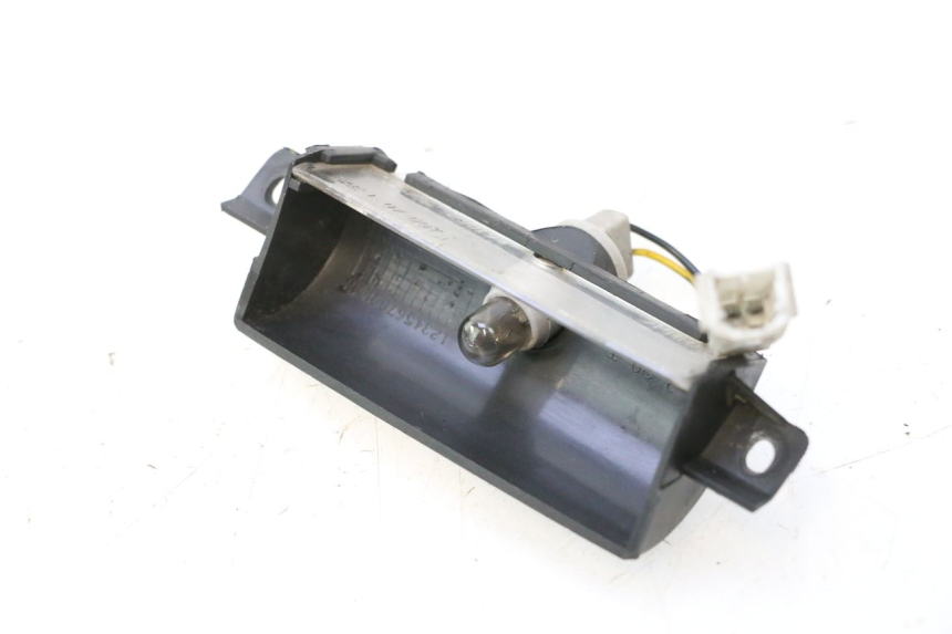 photo de NUMBER PLATE LIGHTING PIAGGIO MP3 125 (2006 - 2014) - Technical close-up