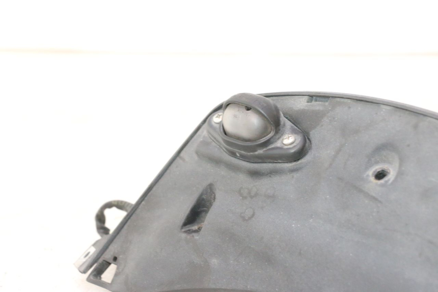 photo de NUMBER PLATE LIGHTING PIAGGIO MP3 500 (2016 - 2018) - Technical close-up