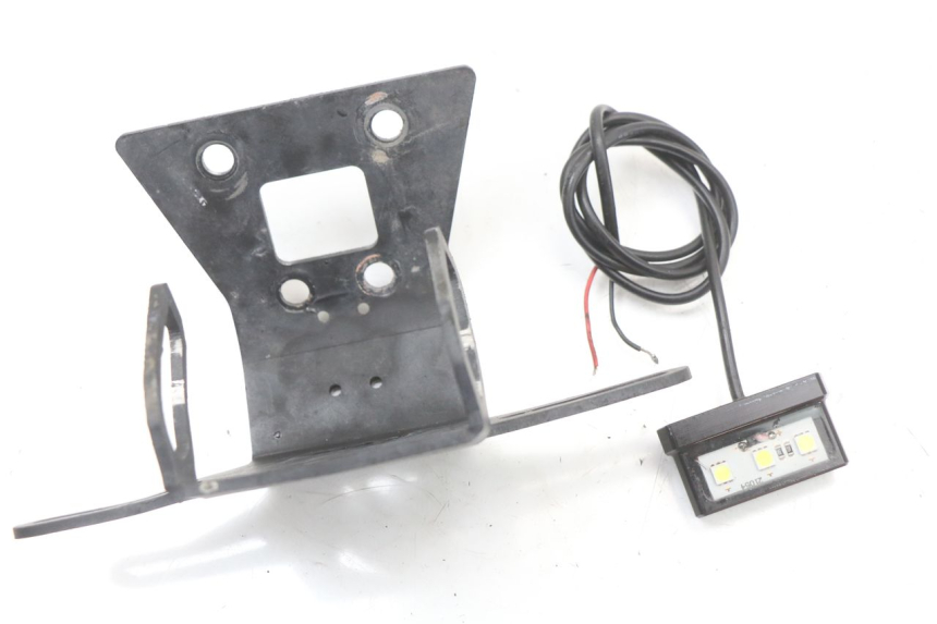 photo de NUMBER PLATE LIGHTING KAWASAKI NINJA 400 (2018 - 2023) - Zoom on usage condition