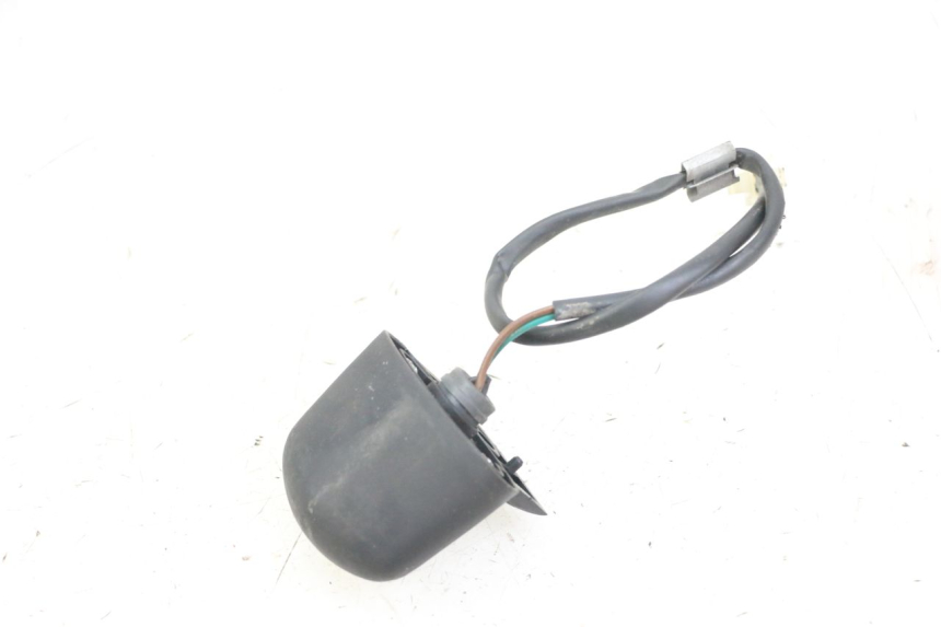 photo de NUMBER PLATE LIGHTING PEUGEOT SATELIS 125 (2013 - 2018) - Zoom on usage condition