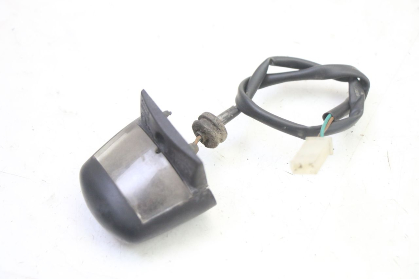 photo de NUMBER PLATE LIGHTING PEUGEOT SATELIS 250 (2006 - 2012) - Zoom on usage condition