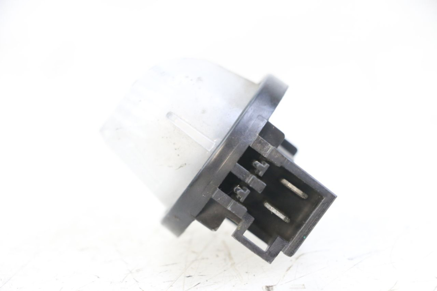 photo de NUMBER PLATE LIGHTING SUZUKI BURGMAN 125 (2018 - 2021) - Zoom on usage condition