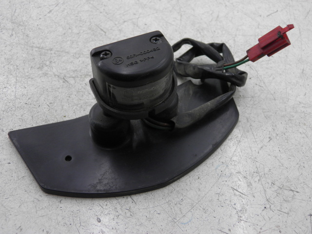 photo de NUMBER PLATE LIGHTING SYM GTS 125 (2005 - 2008) - Zoom on usage condition