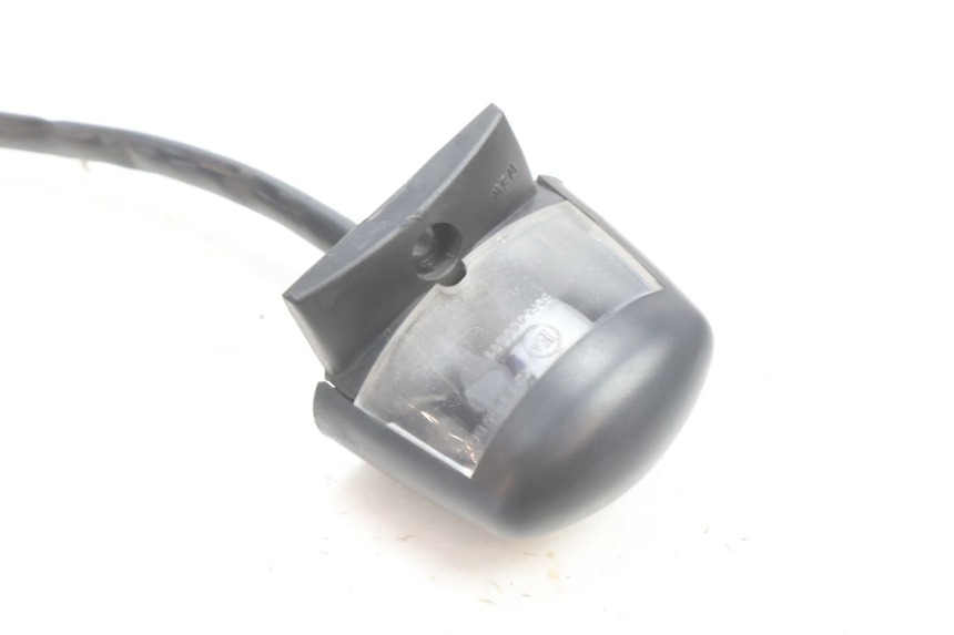 photo de NUMBER PLATE LIGHTING YAMAHA X-MAX XMAX 125 (2010 - 2013) - Zoom on usage condition