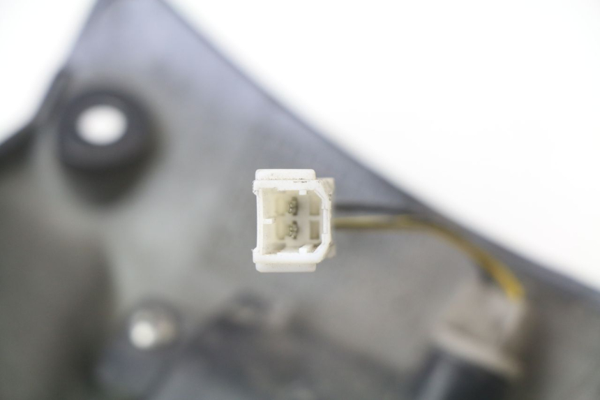 photo de NUMBER PLATE LIGHTING PIAGGIO XEVO X-EVO 250 (2007 - 2012) - Alternative perspective