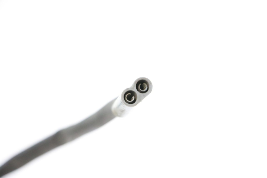 photo de NUMBER PLATE LIGHTING YAMAHA YP MAJESTY 125 (1998 - 2001) - Technical close-up