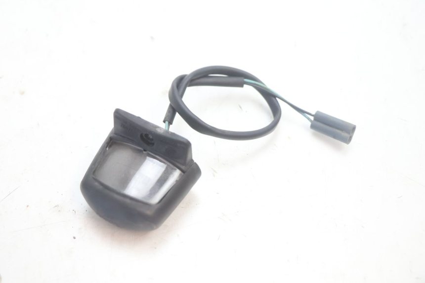 photo de LICENSE PLATE LIGHT YAMAHA YP MAJESTY 125 (2007 - 2010) - Technical close-up